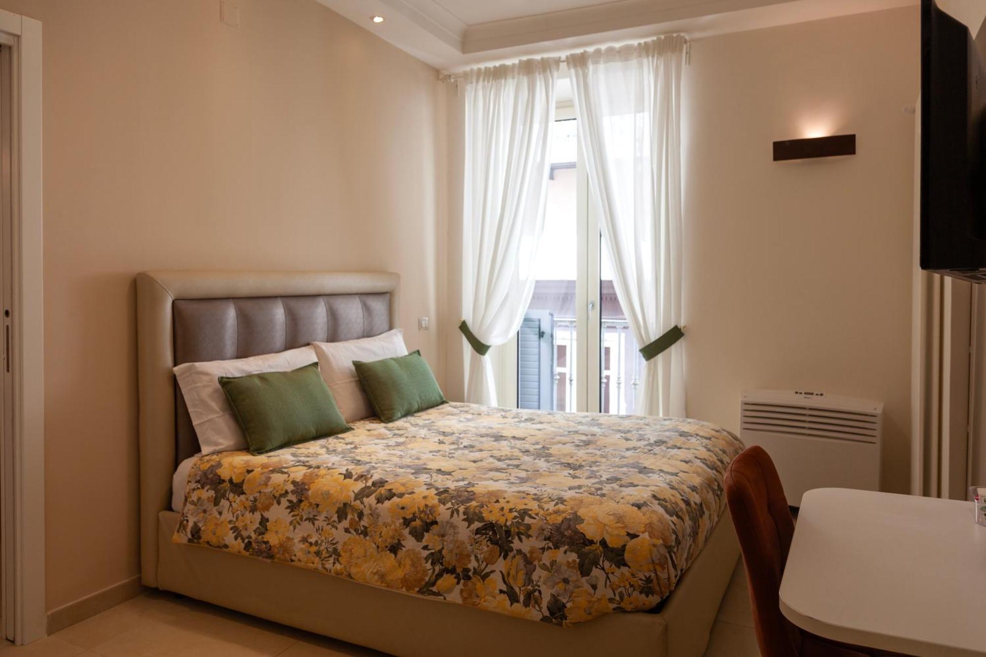 Opera 5 Hotel Napoli Eksteriør billede